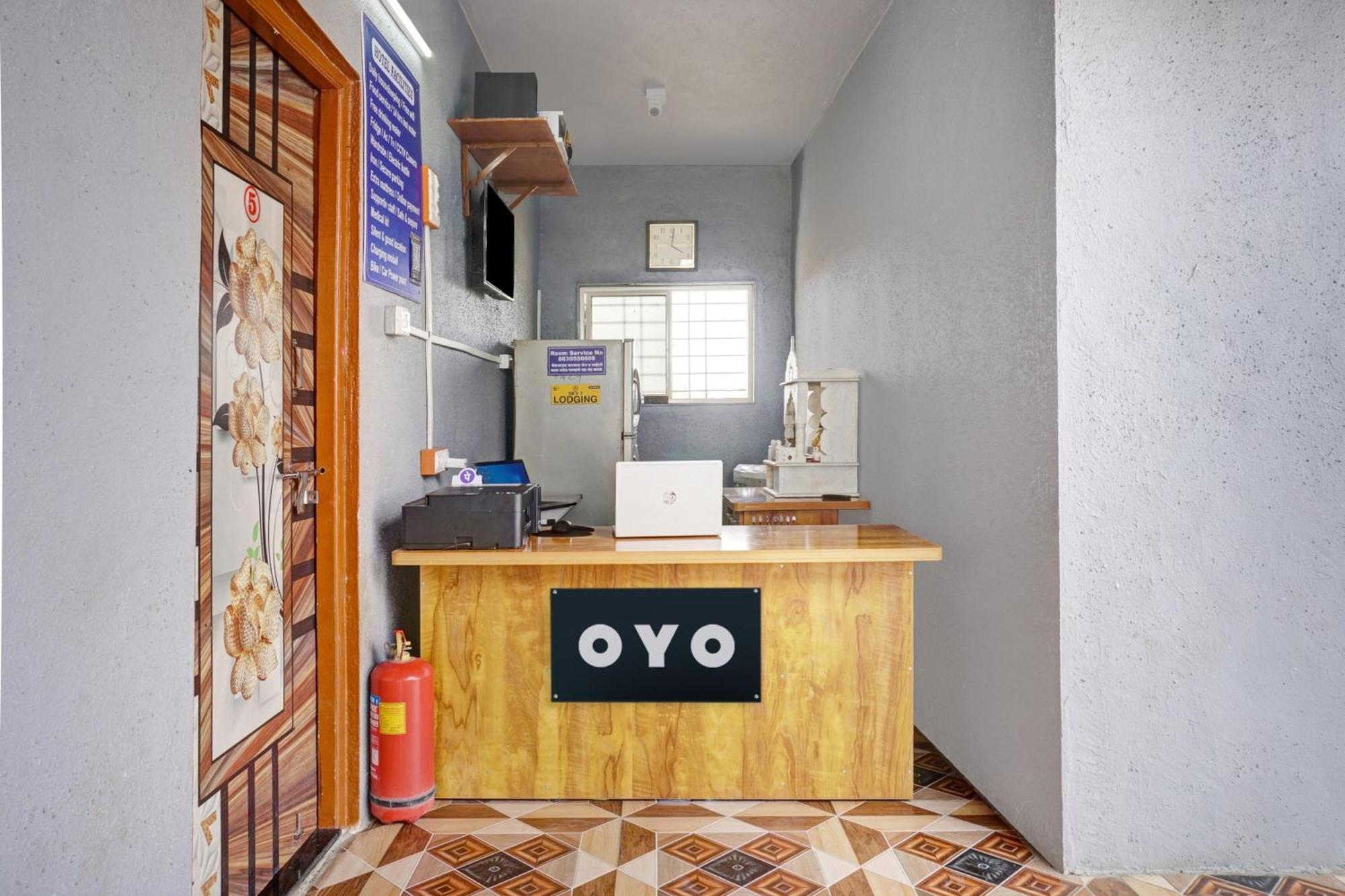 Hotel O Sky 7 Lodge Pimpalwandi Eksteriør bilde