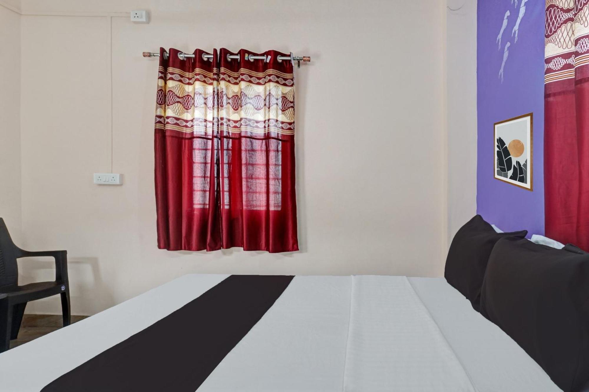 Hotel O Sky 7 Lodge Pimpalwandi Eksteriør bilde